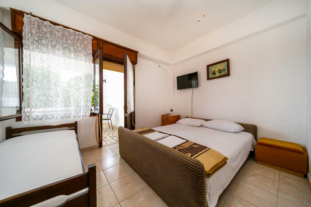 Marie I Nikola Apartment Krk Town Luaran gambar